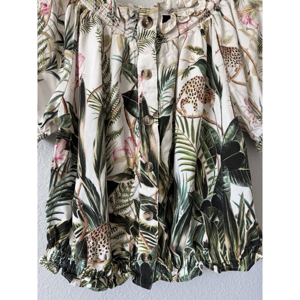 H&M Linen blend Tropical Floral Jaguar Ruffle Neck & Short Sleeve Blouse Size 6 - Picture 9 of 9